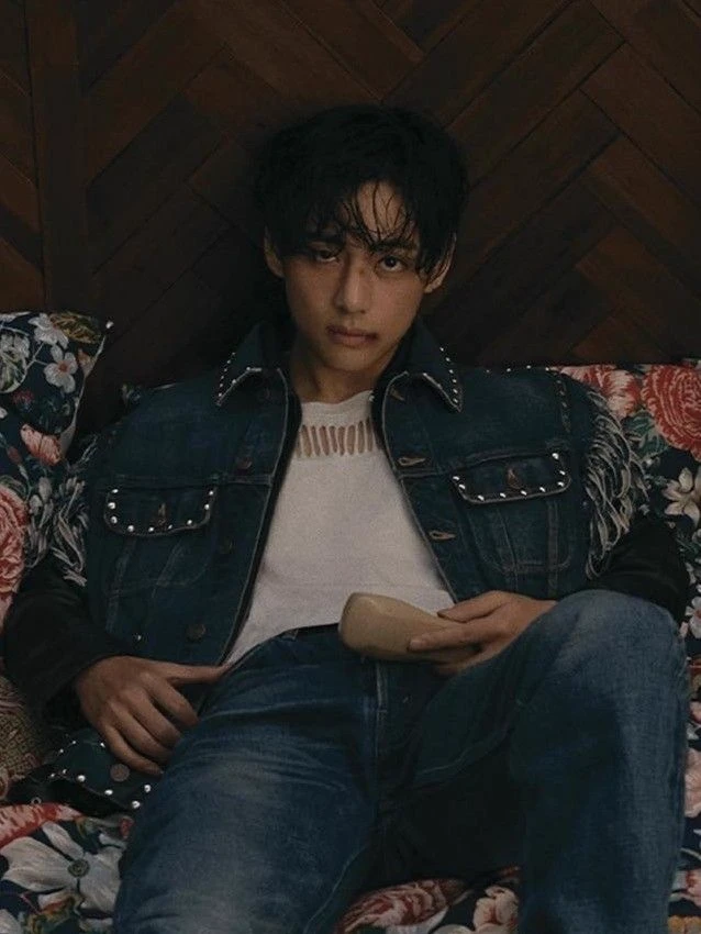 Taehyung (Criminal in love) thumbnail