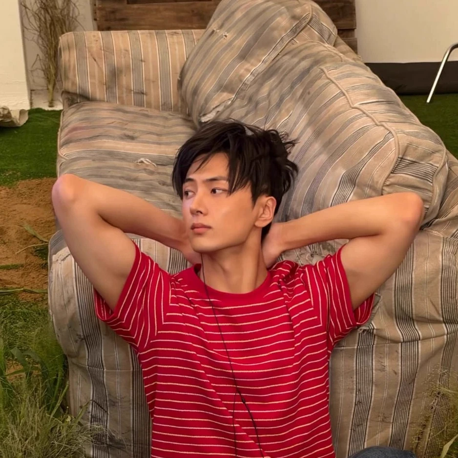 Park Jongseong/Jay thumbnail