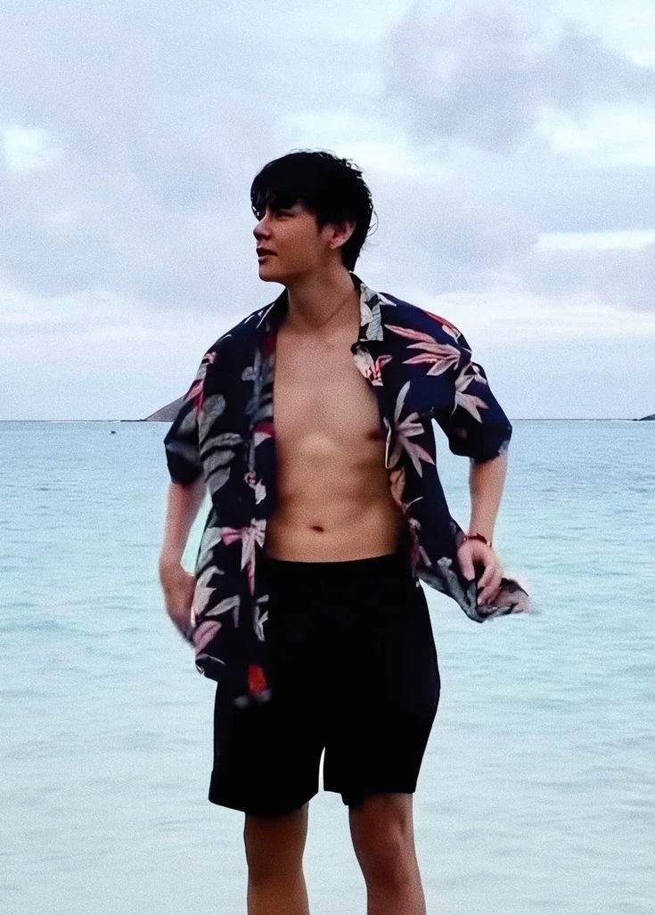 kim taehyung thumbnail