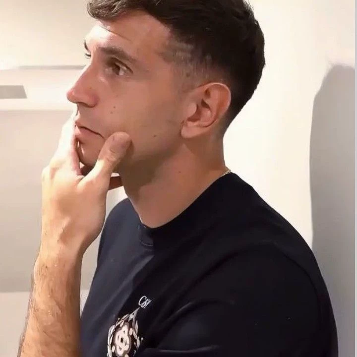 Emiliano Martinez0 thumbnail