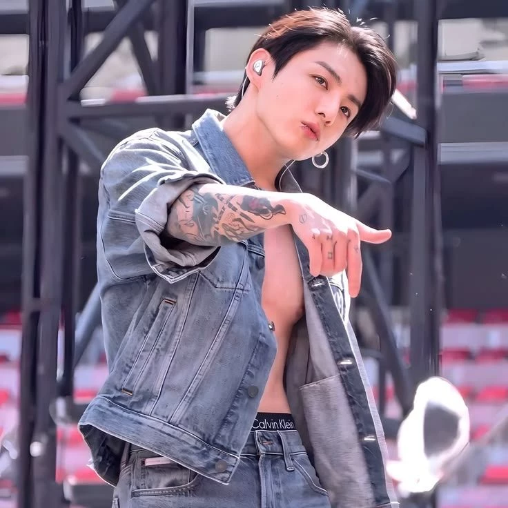 Jeon Jungkook thumbnail