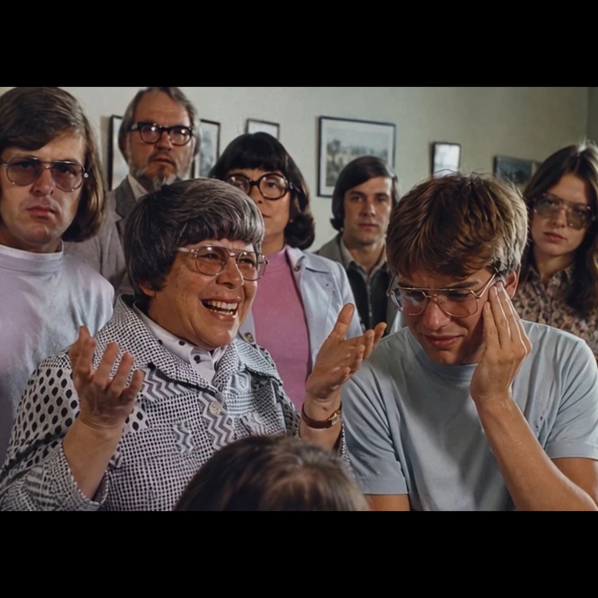 Grandma Hela, Queen of Discos thumbnail