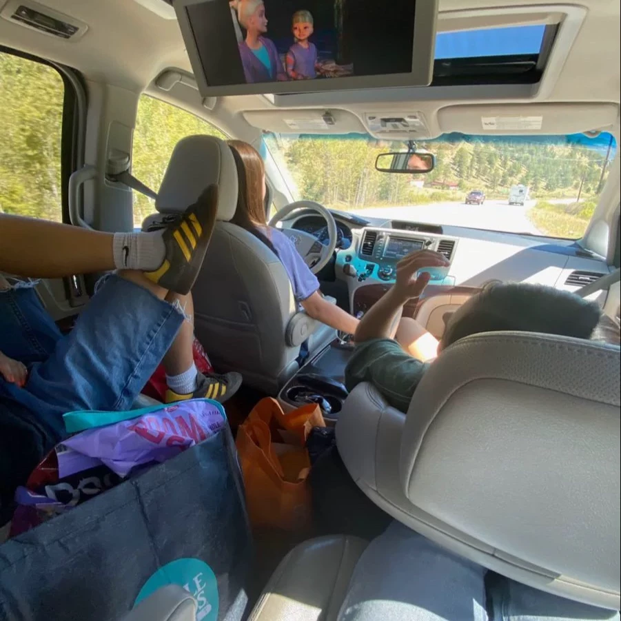 Family road trip thumbnail