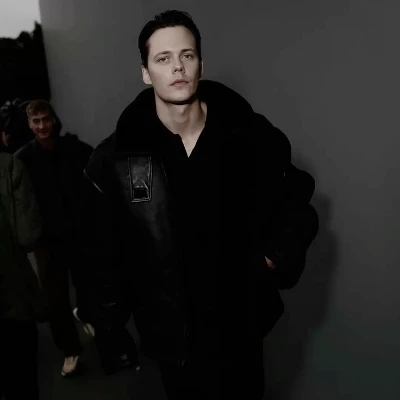 Bill Skarsgård thumbnail