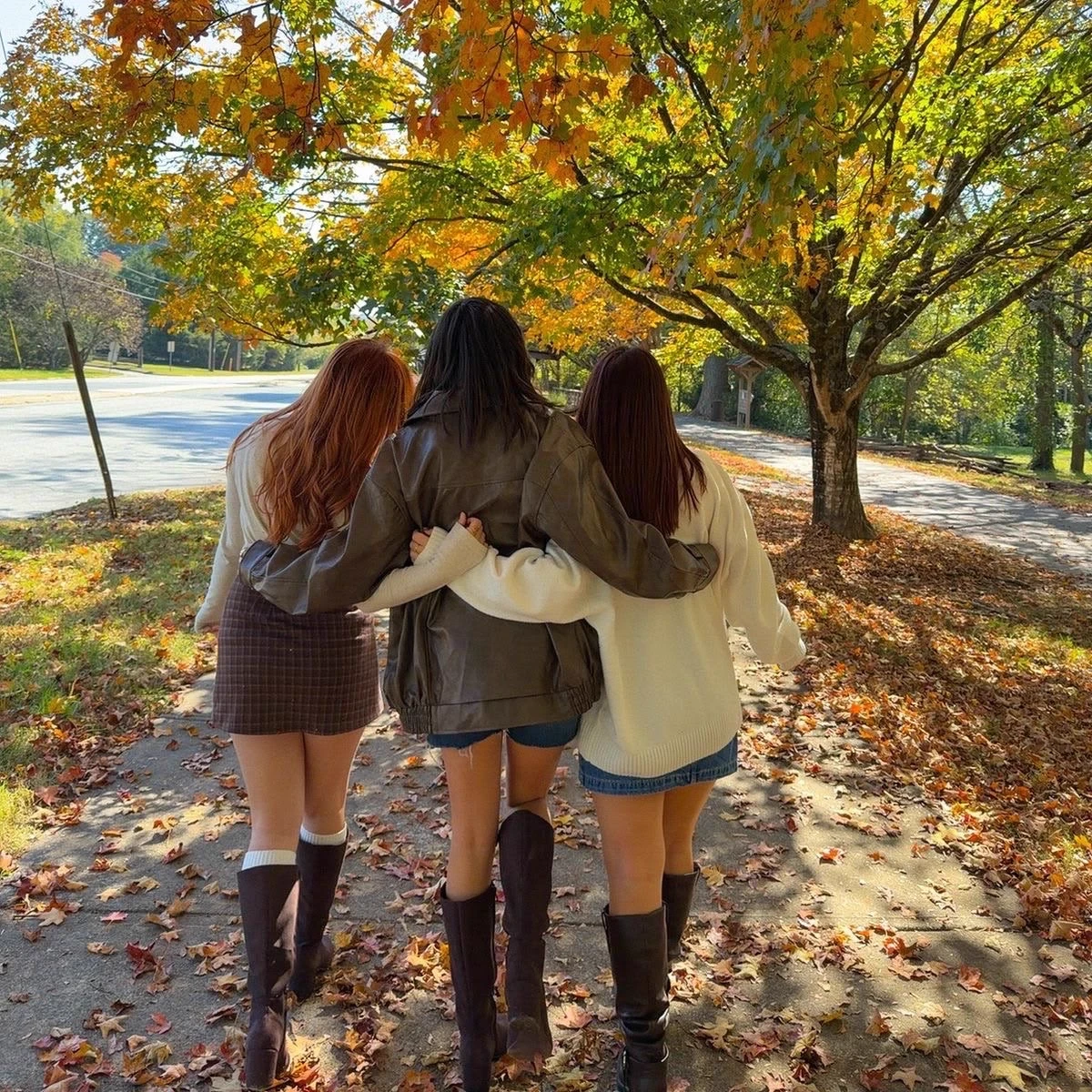Your three girlfriends thumbnail