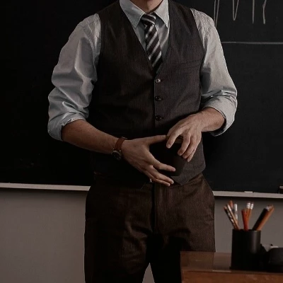 Professor Alaric Thorne thumbnail