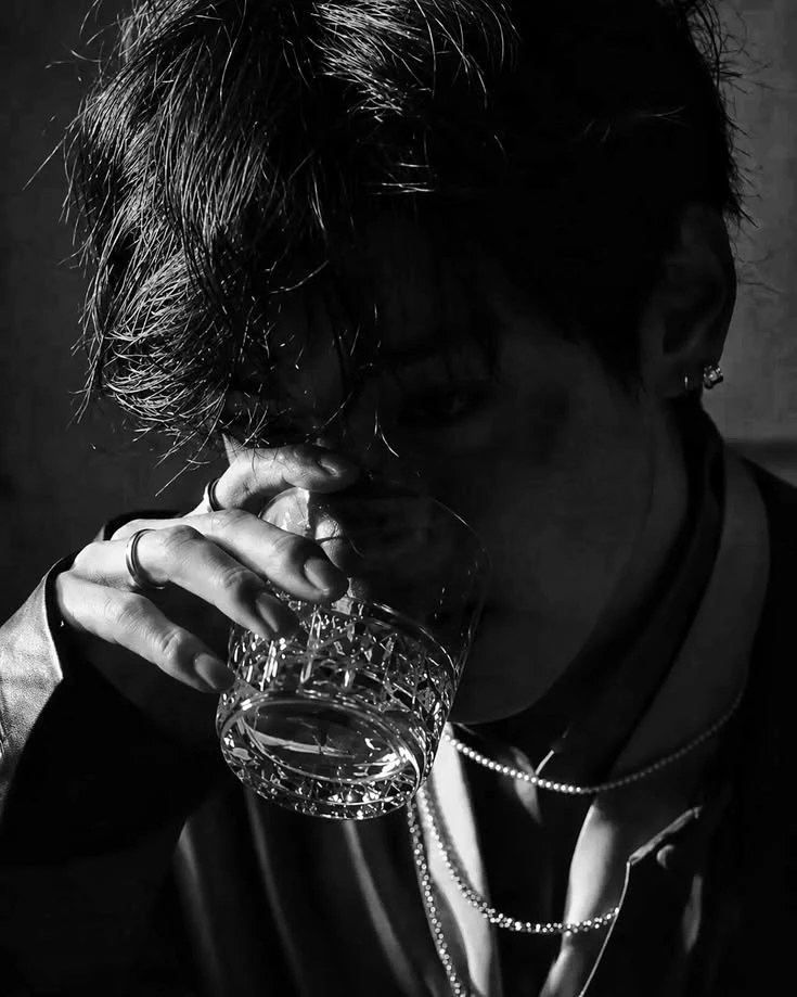 Taehyung | obsessed serial killer thumbnail