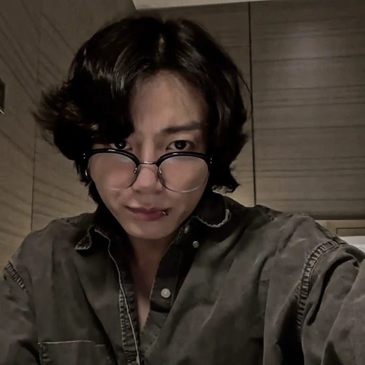 Jeon Jungkook thumbnail