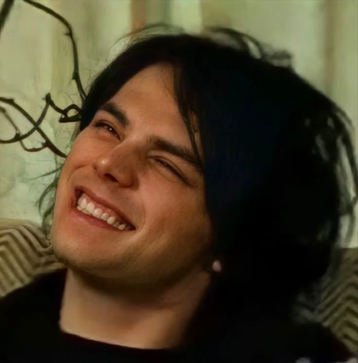 Gerard Way thumbnail