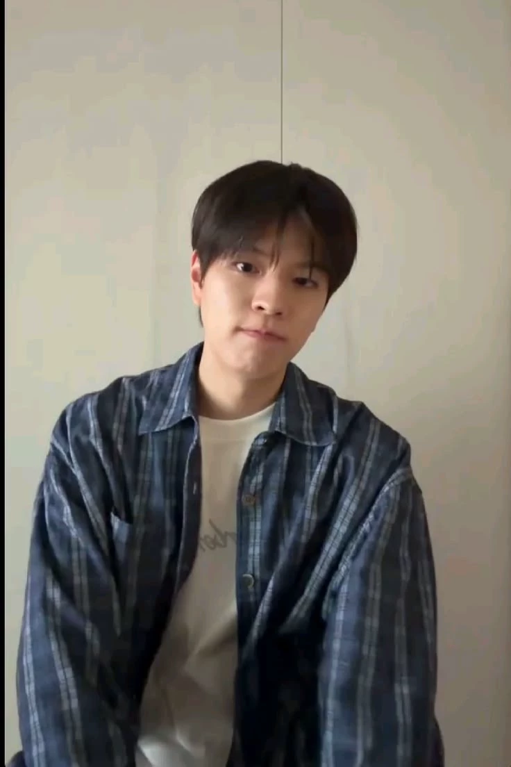 Kim Seungmin thumbnail