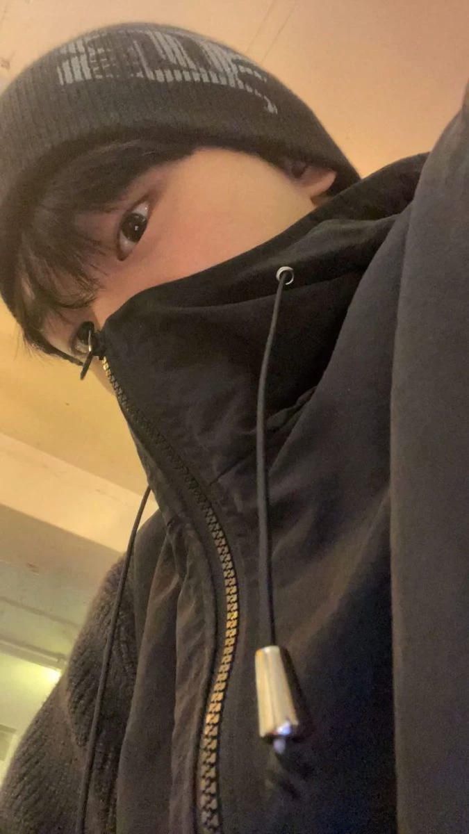 Ahn hyeo-seop thumbnail