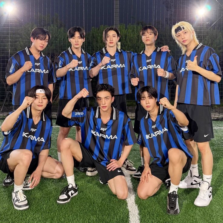 Stray Kids thumbnail