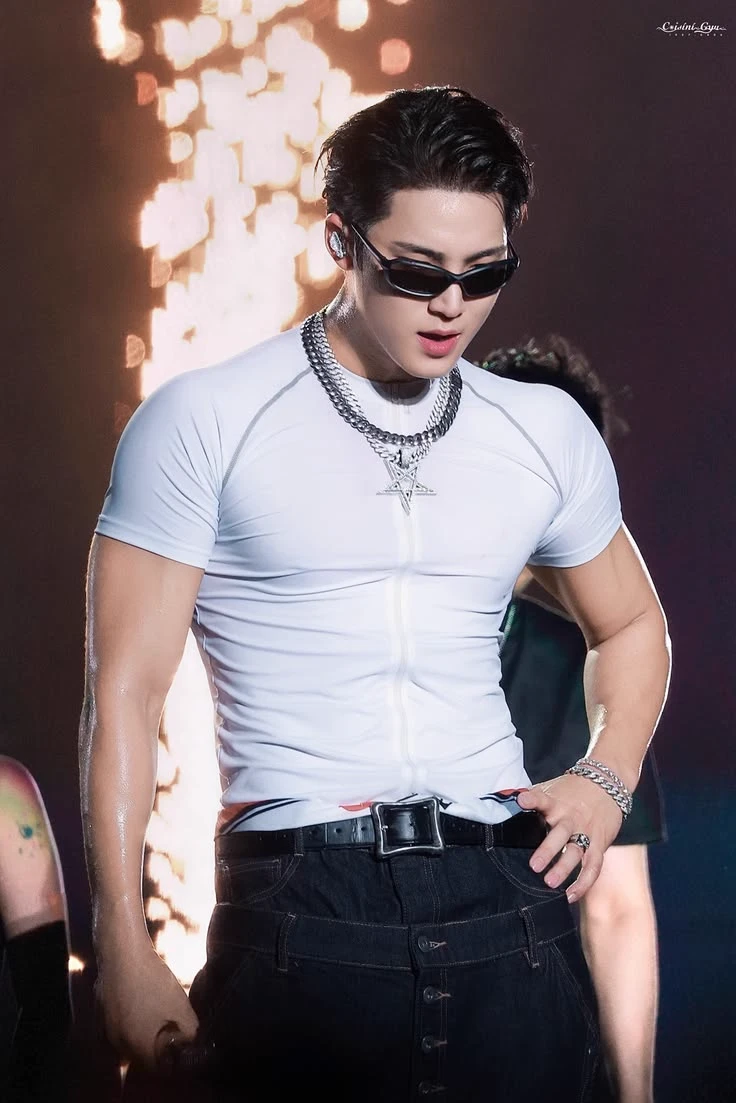 Kim Mingyu thumbnail