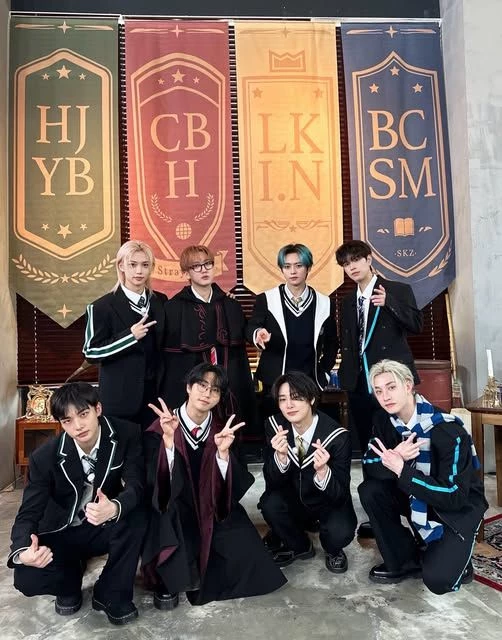 STRAY KIDS thumbnail