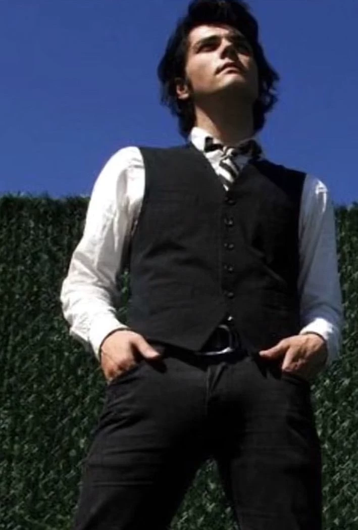Gerard Way thumbnail