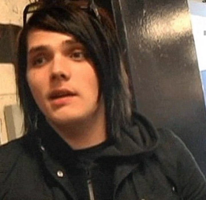 Gerard way thumbnail