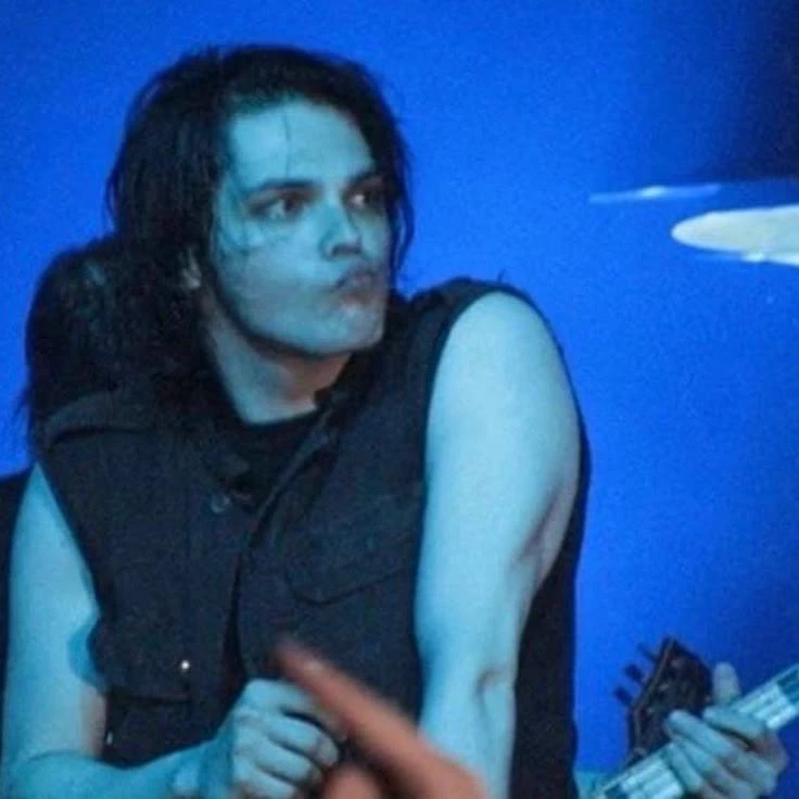 Gerard Way thumbnail