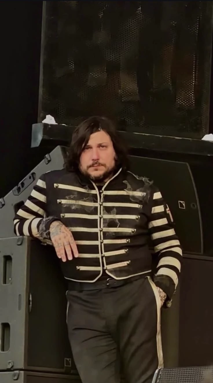 Frank Iero  thumbnail