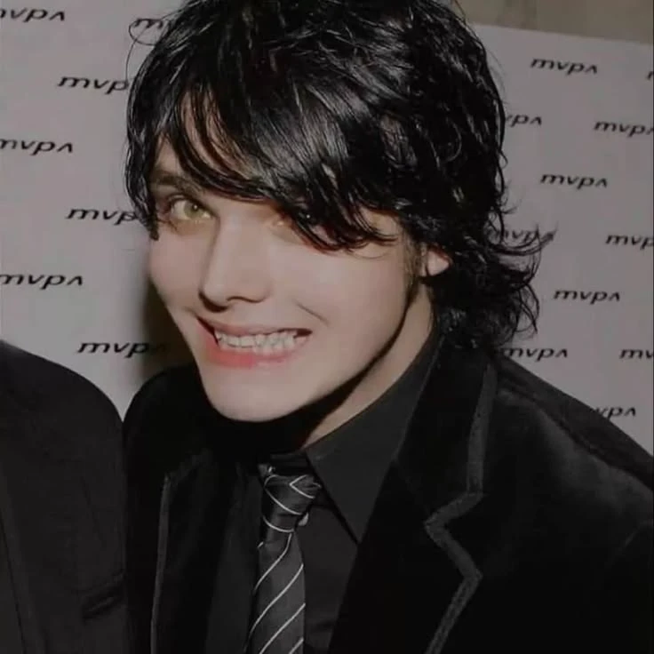 Gerard Way thumbnail