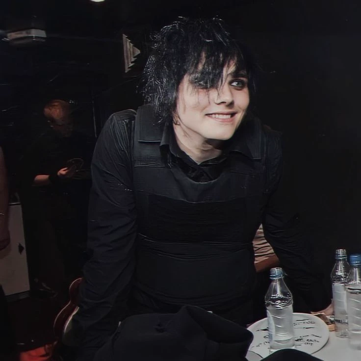 Gerard Way  thumbnail