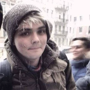 Gerard Way thumbnail