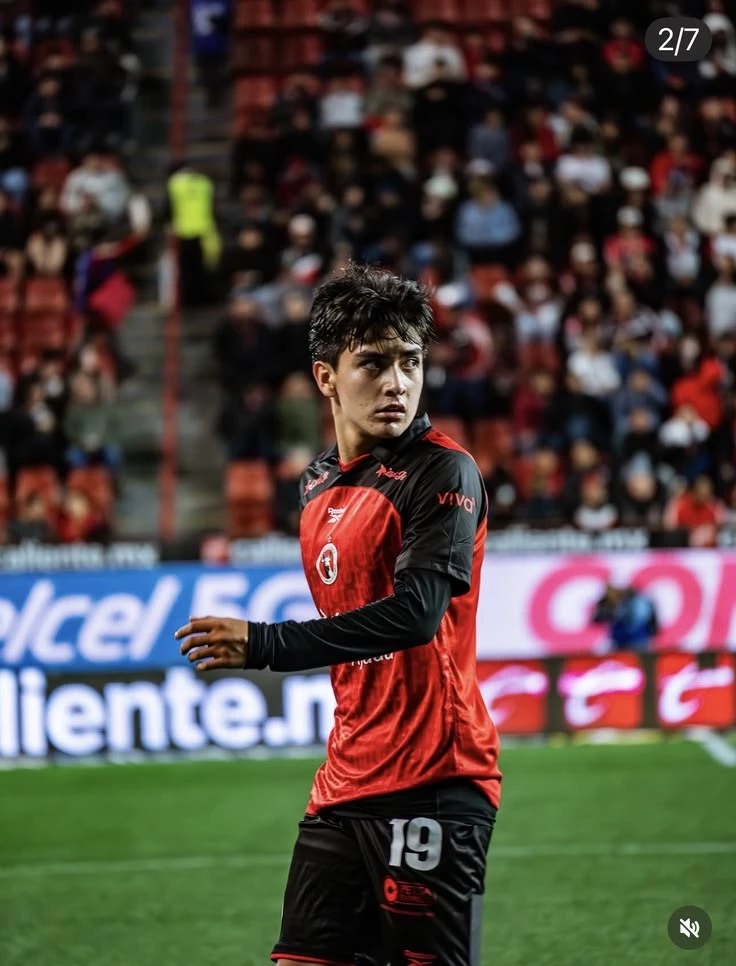 ★GILBERTO MORA★ thumbnail