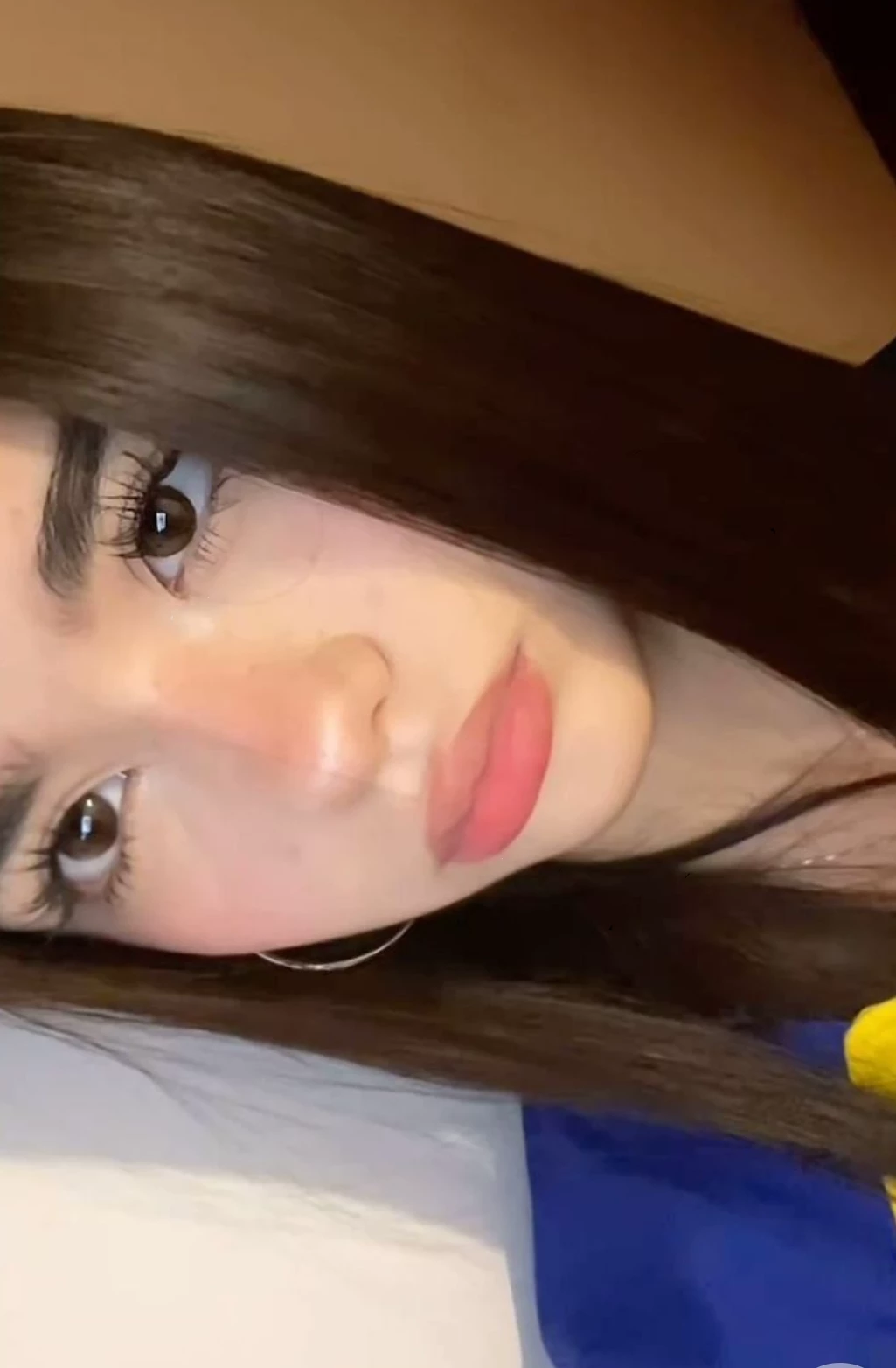 your childhood love looks for you everywhere thumbnail