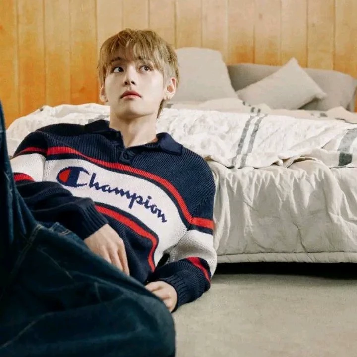 Kim Taehyung thumbnail