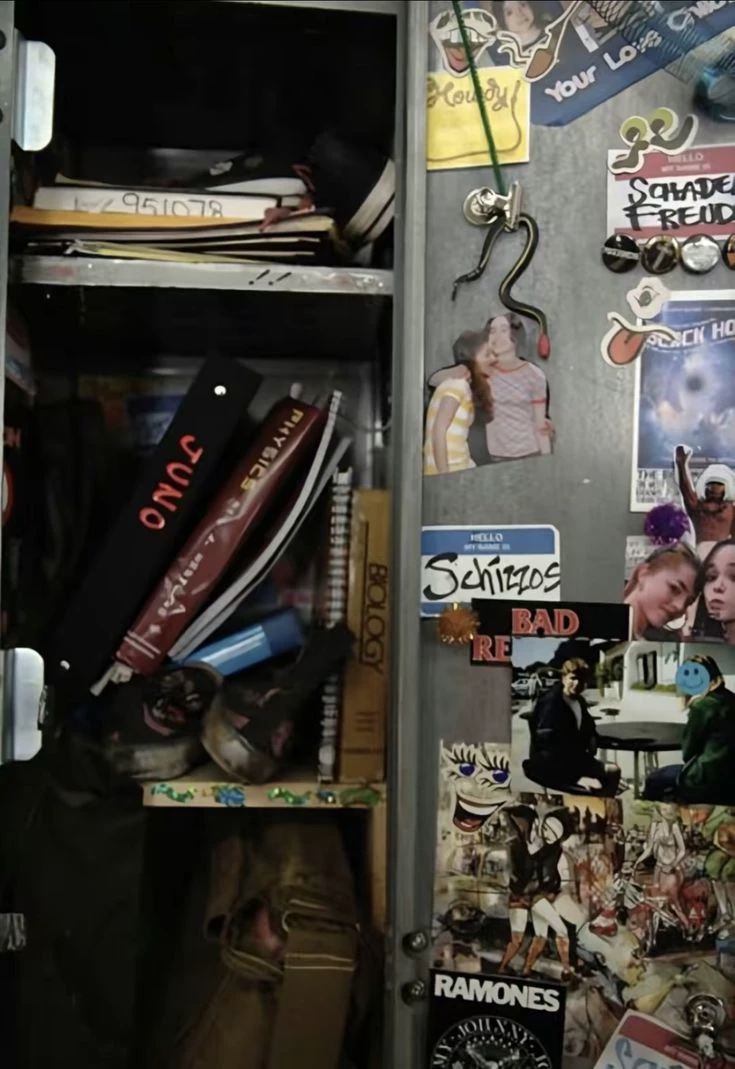 2000s HIGH SCHOOL thumbnail