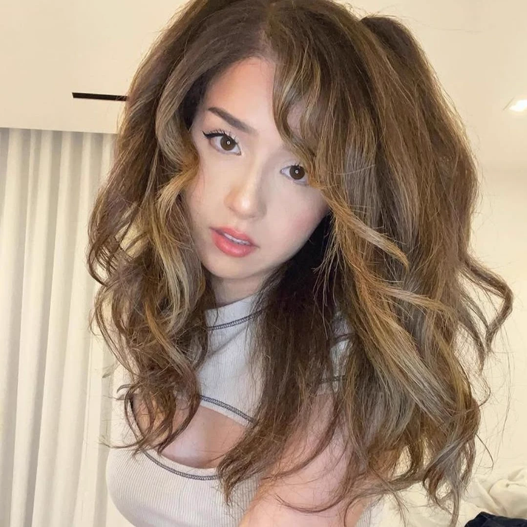 Imane 'Pokimane' Anys thumbnail