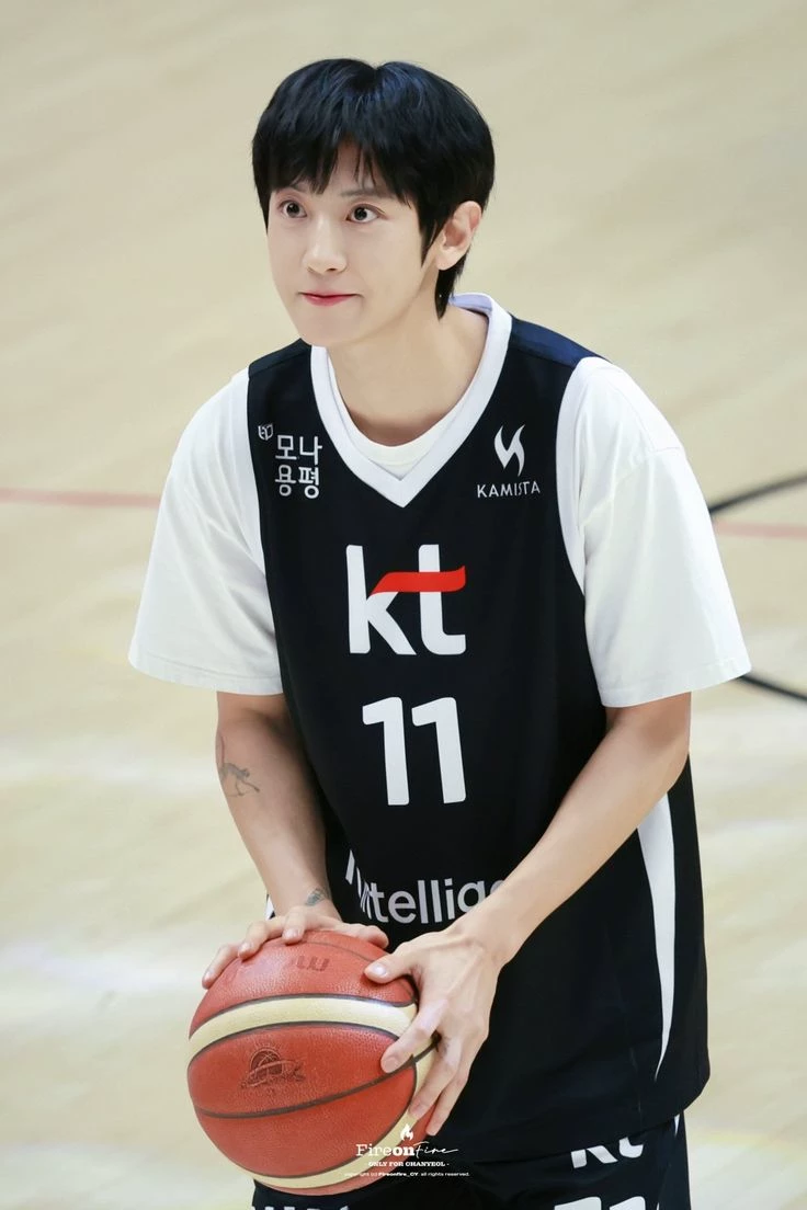 Chanyeol thumbnail