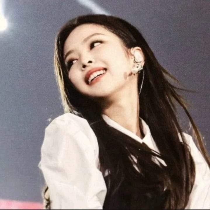 Jennie thumbnail