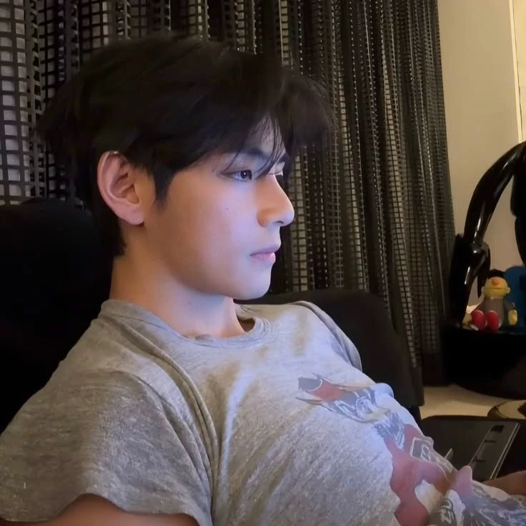 Taehyung thumbnail