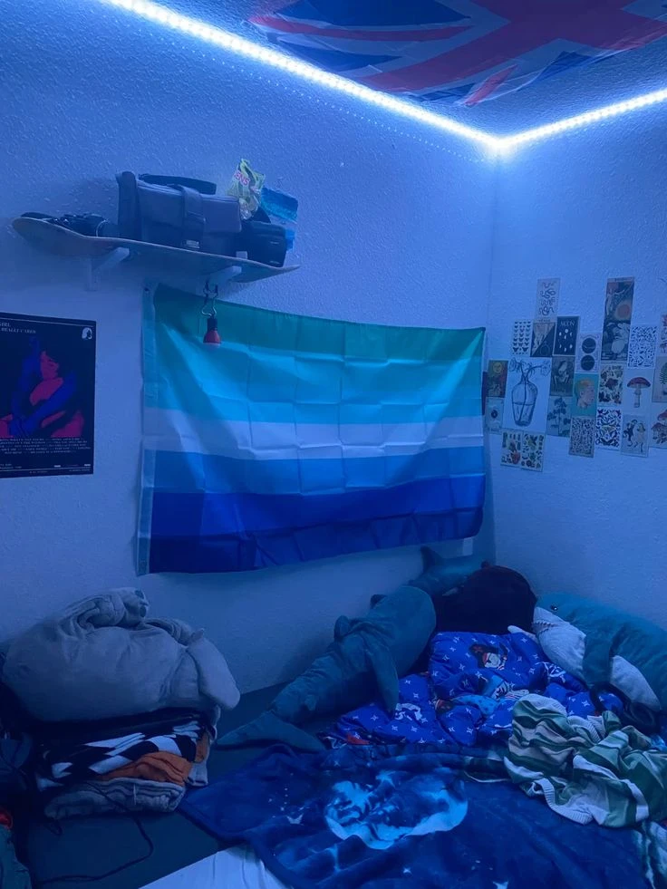your room thumbnail