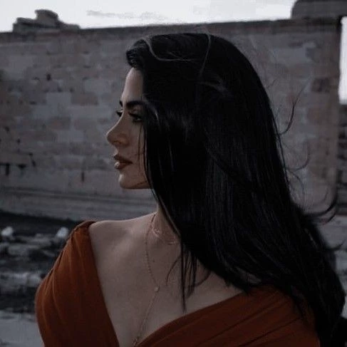 𝓐𝓷𝓷𝓪