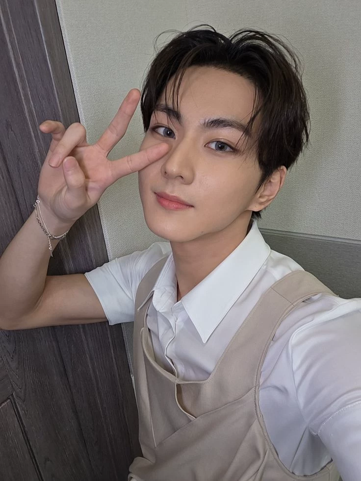 JUNGWON :~ thumbnail