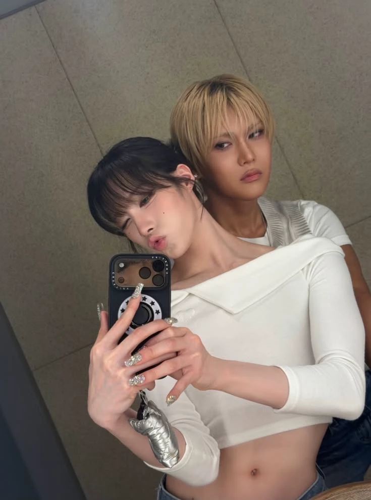 LAVENDERZ (Rui&Hyun) - XLOV thumbnail