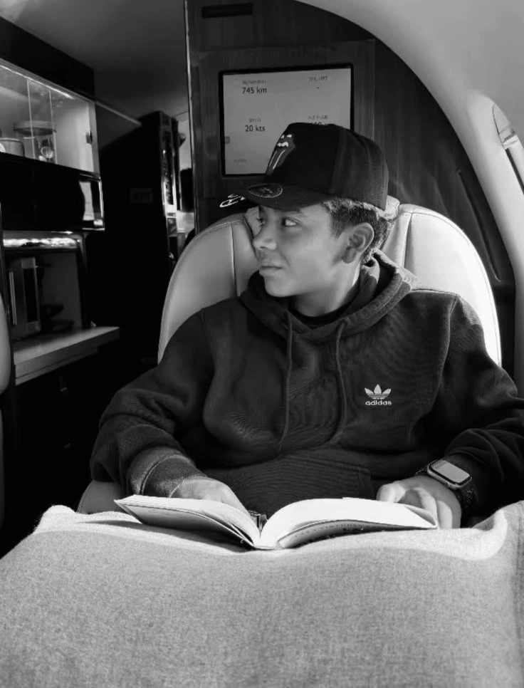 Tony (pic) thumbnail