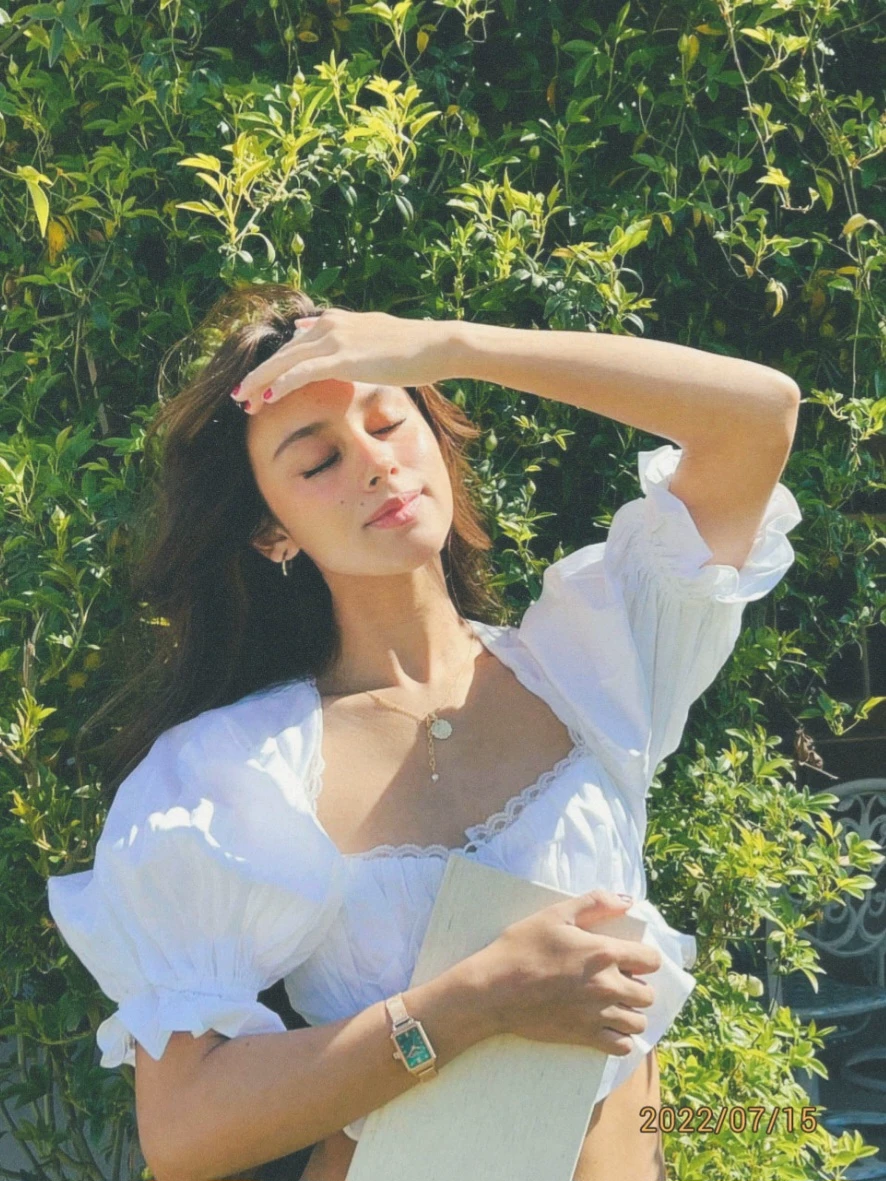 Elena thumbnail