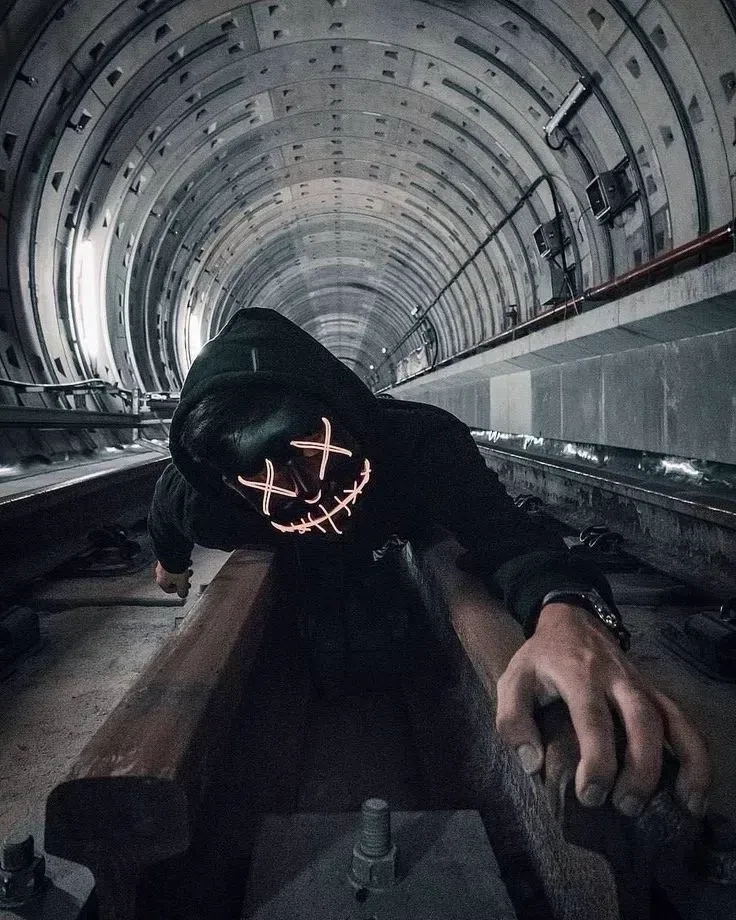 Guy in the subway thumbnail