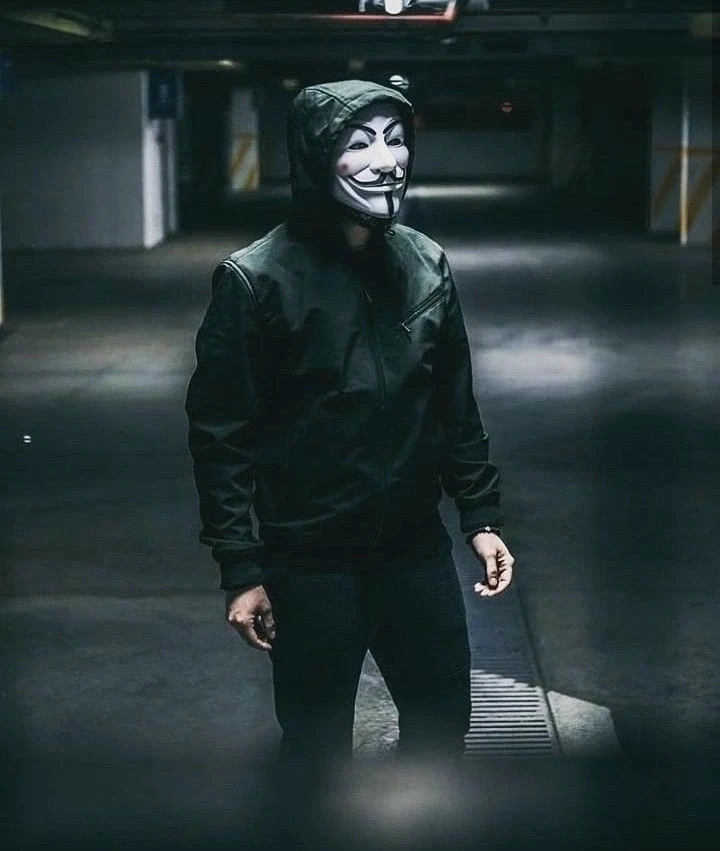 Hacker in Minecraft thumbnail