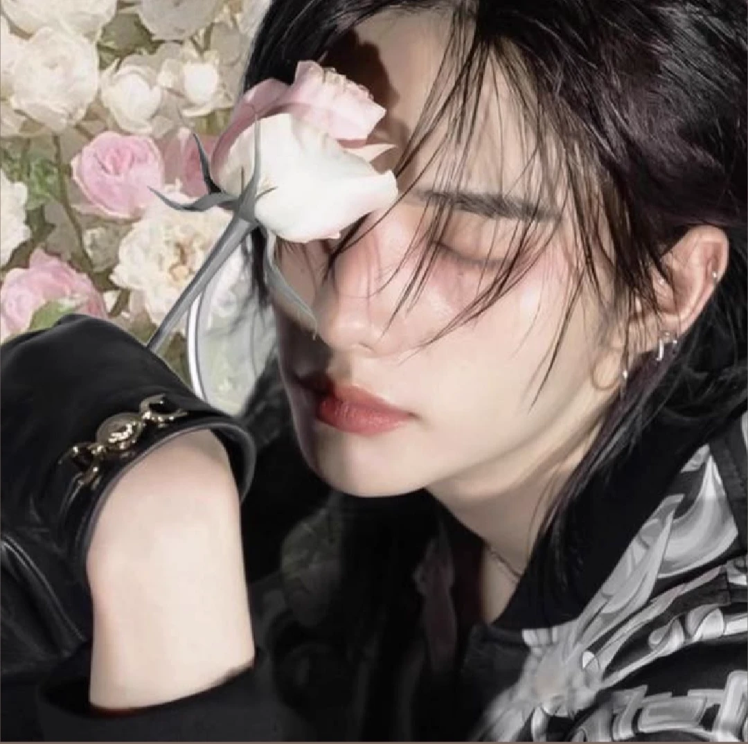 Hwang Hyunjin angel thumbnail