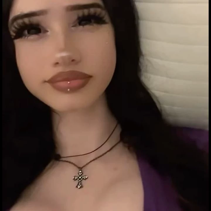 Chloe thumbnail