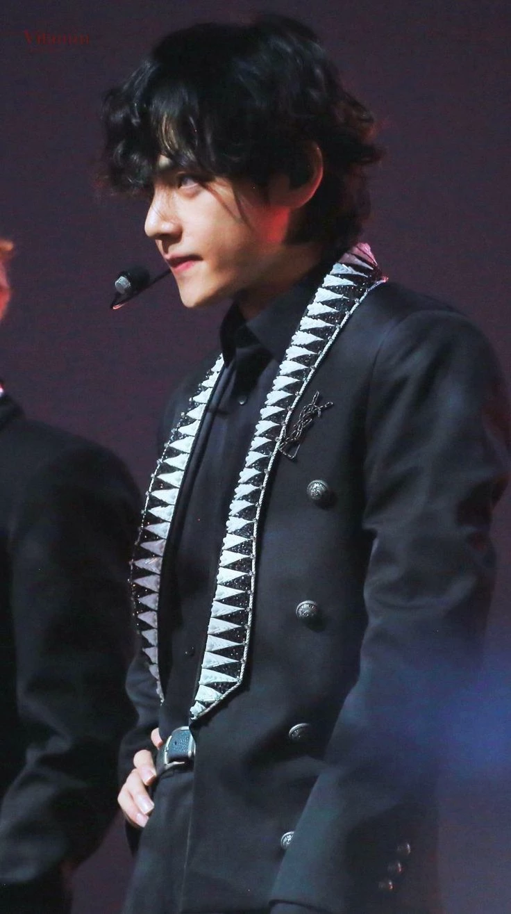 Kim Taehyung  thumbnail