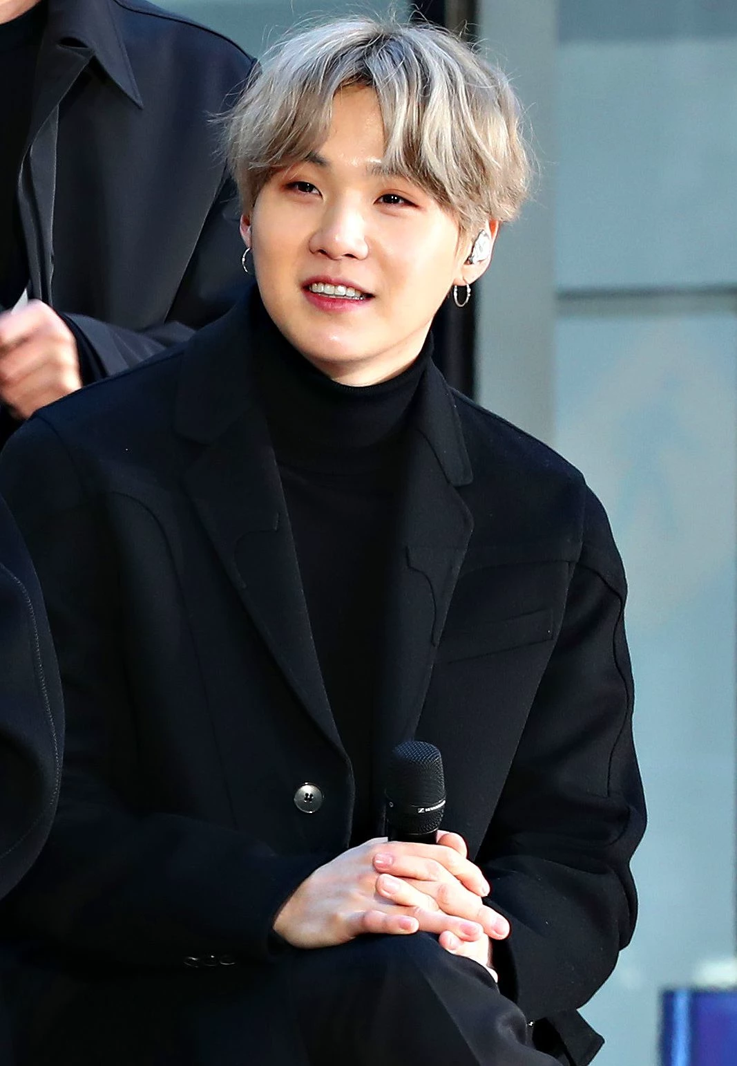 Min Yoongi o suga thumbnail
