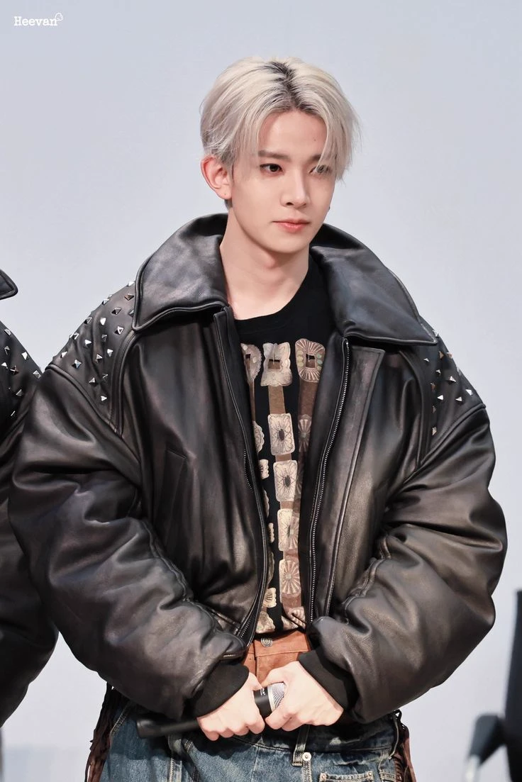 Lee heeseung  thumbnail