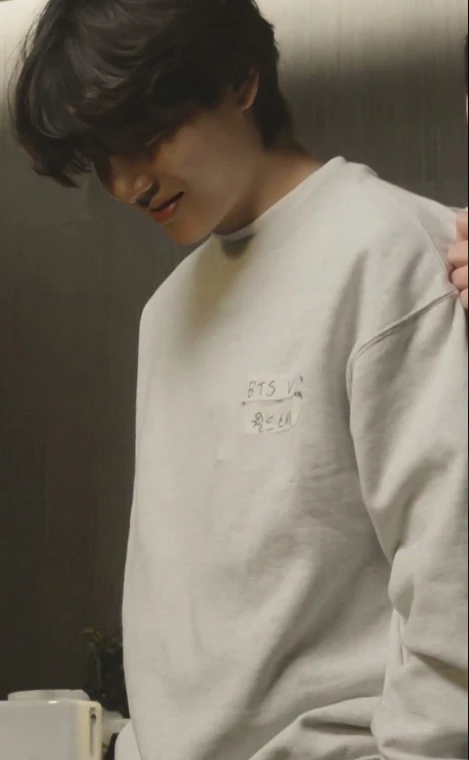 Kim Taehyung thumbnail