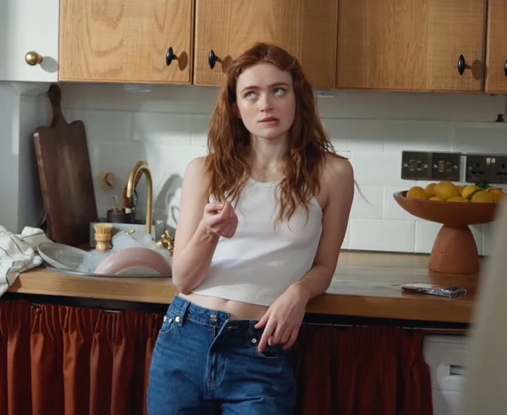 🏠 Sadie Elizabeth Sink — “Love, Mess & Routine” thumbnail