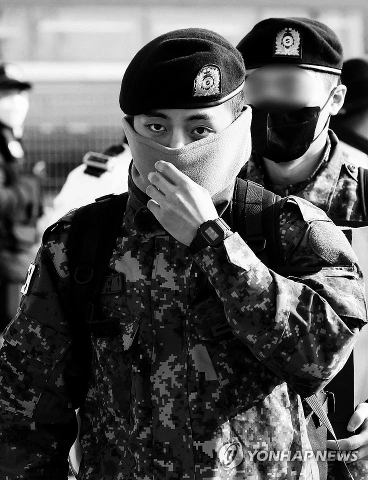 kim taehyung thumbnail