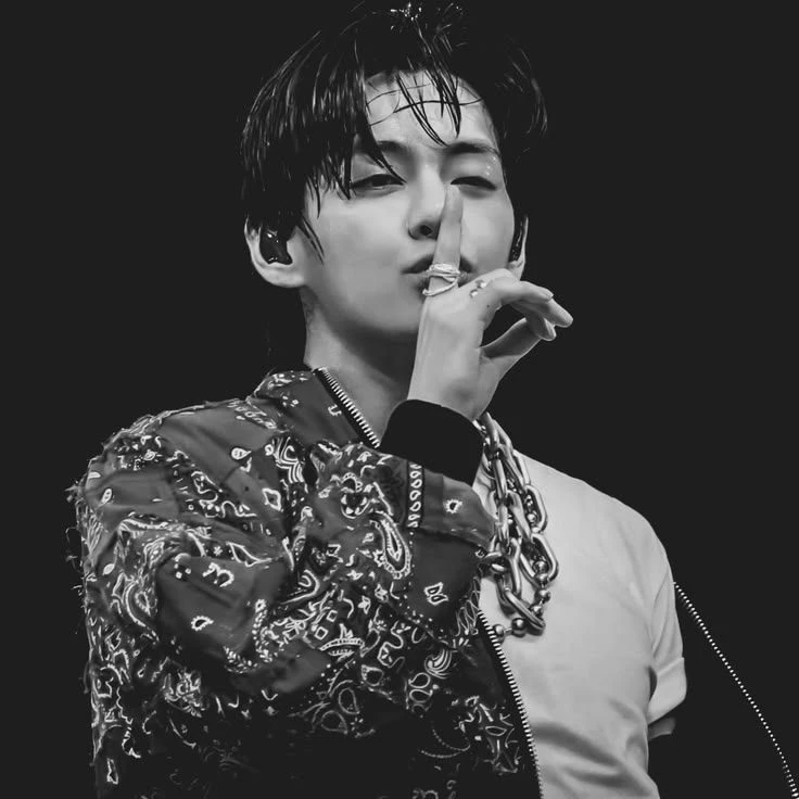 Kim Taehyung thumbnail
